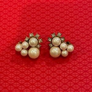 Vintage Signed Marvella Pearl Clip-on Earrings